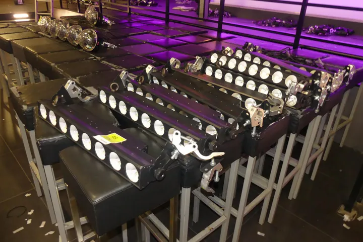 10x Showtec LED-Pixel-Leiste Modell: Pixel Strip 8 COB